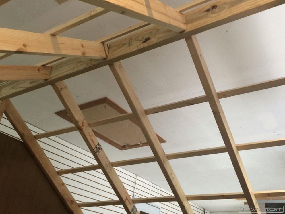 Детска дървена къща - игра, обучение, мистерия