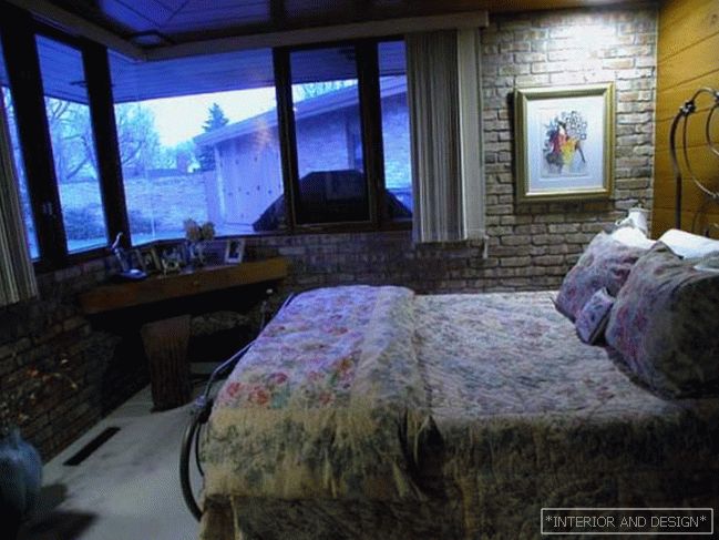 Снимка на спалнята в частна къща