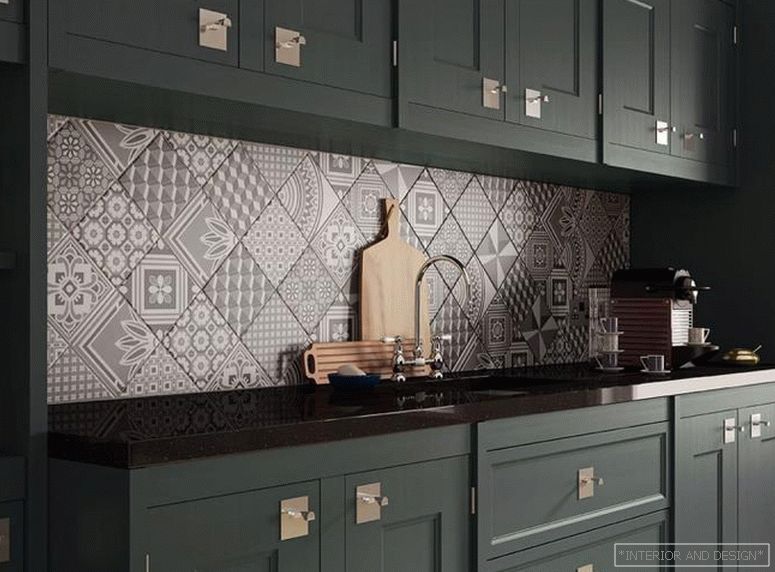 Диагонален стил плитки на кухонном фартуке