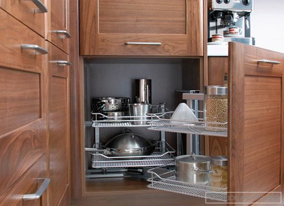 Рафтове и чекмеджета в кухонной мебели от Икеа - 4